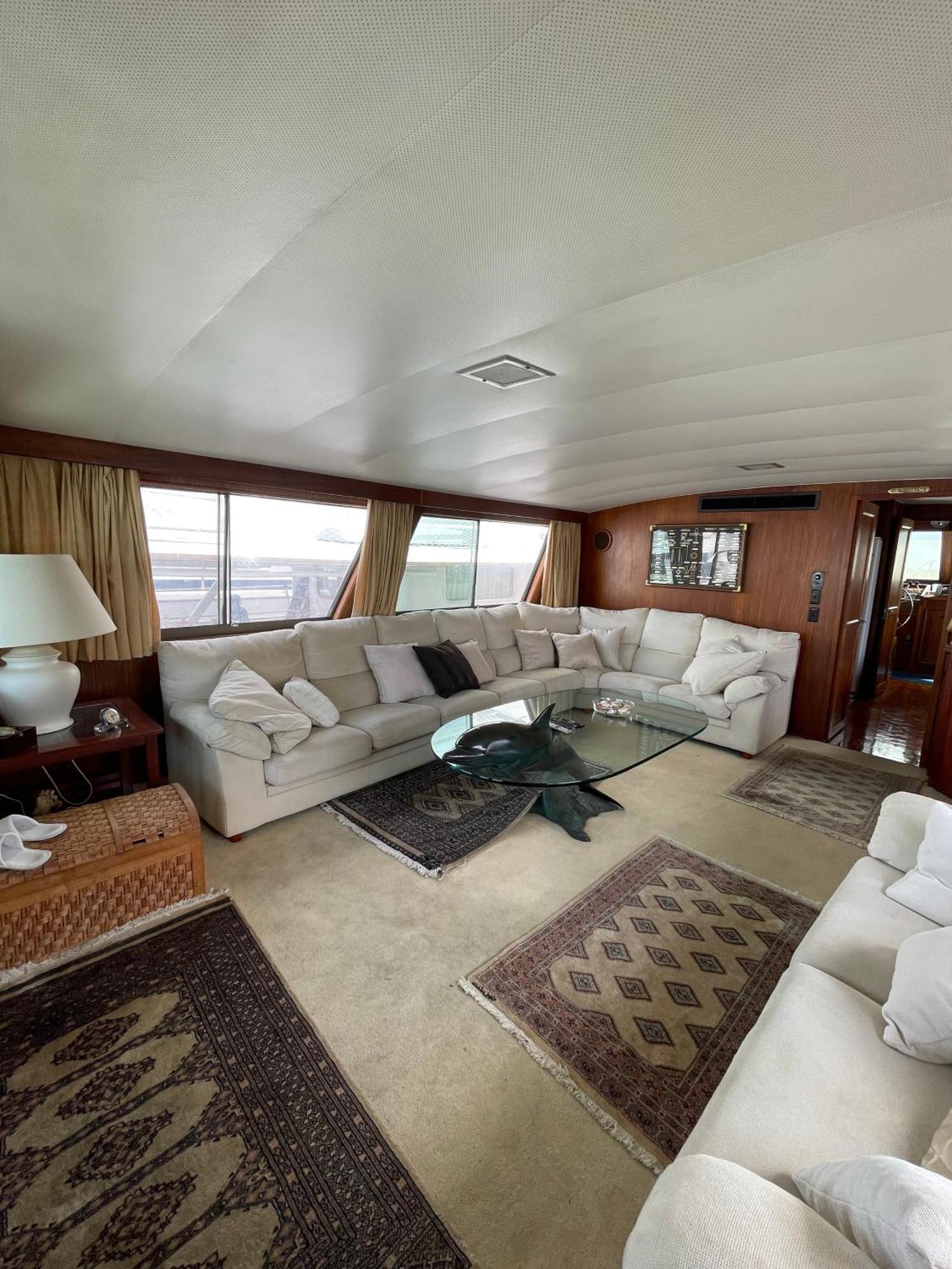 Hotel Yacht Our Alissa 圣阿德里安-德贝索斯 外观 照片